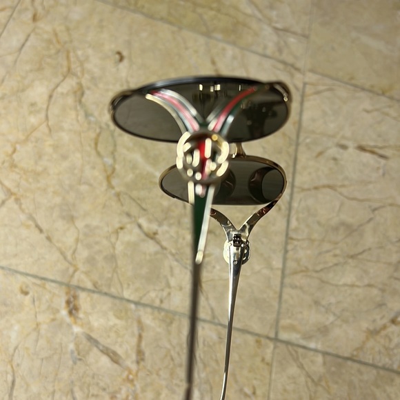 Gucci sunglasses 63 mm round worn once - Picture 3 of 4